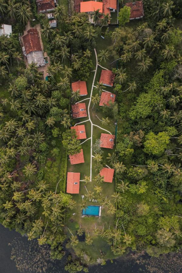 Simply Peace Hotell Tangalle Exteriör bild