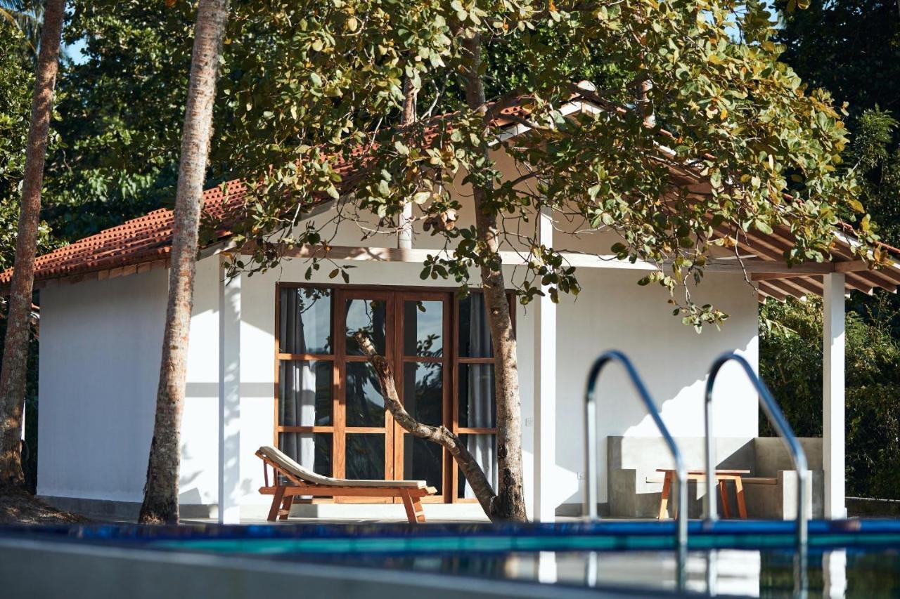 Simply Peace Hotell Tangalle Exteriör bild